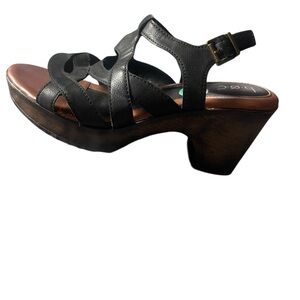 b.o.c. Black and Brown Strappy Wedge Sandals